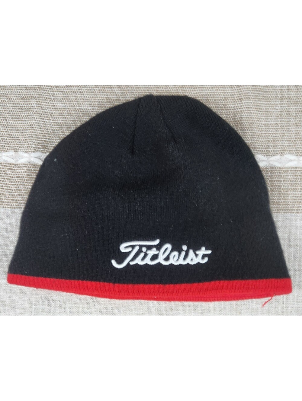 Titleist Black Knit Beanie Hat Red Trim White Logo Golf Winter Cap